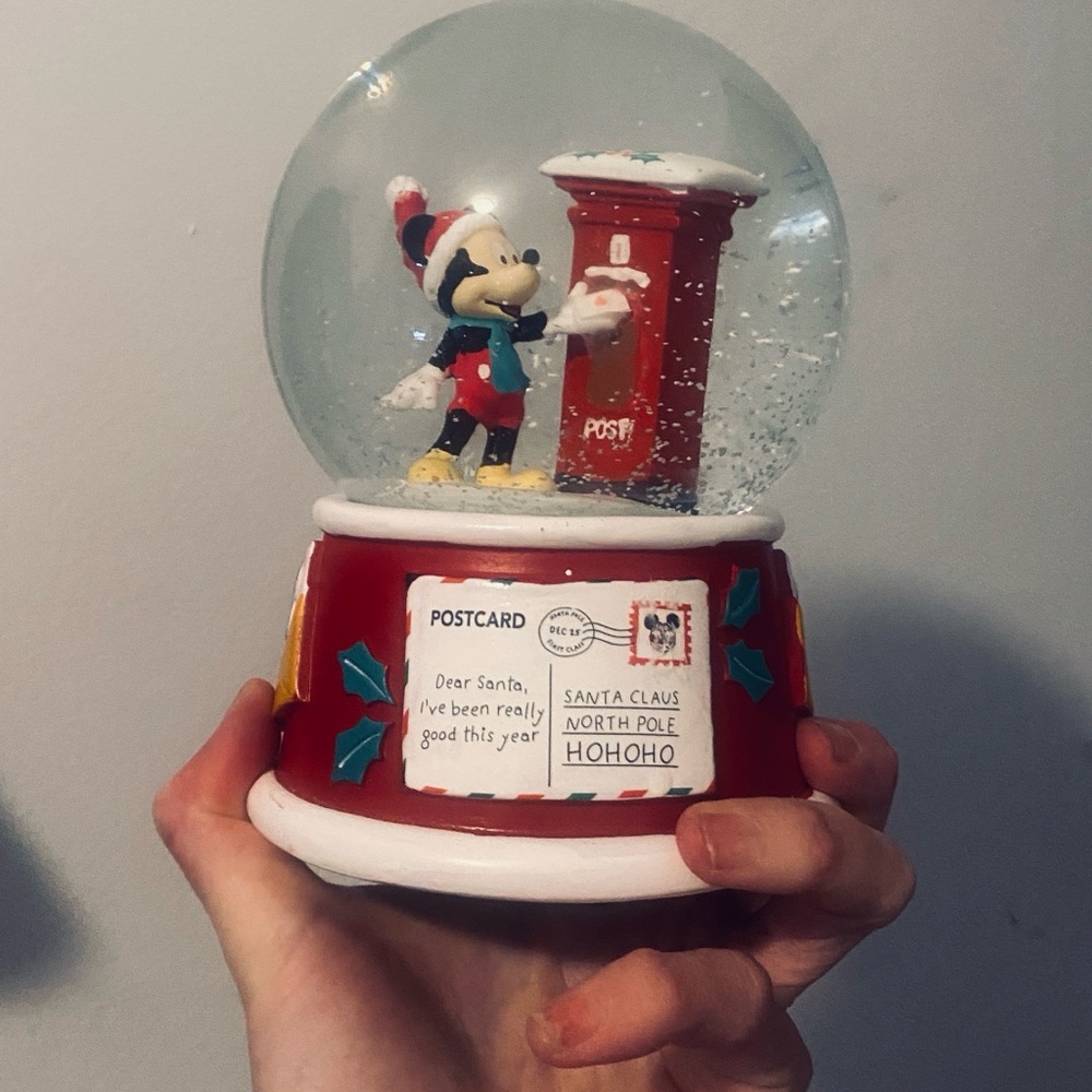 Christmas/Winter Mickey Mouse musical snow globe.